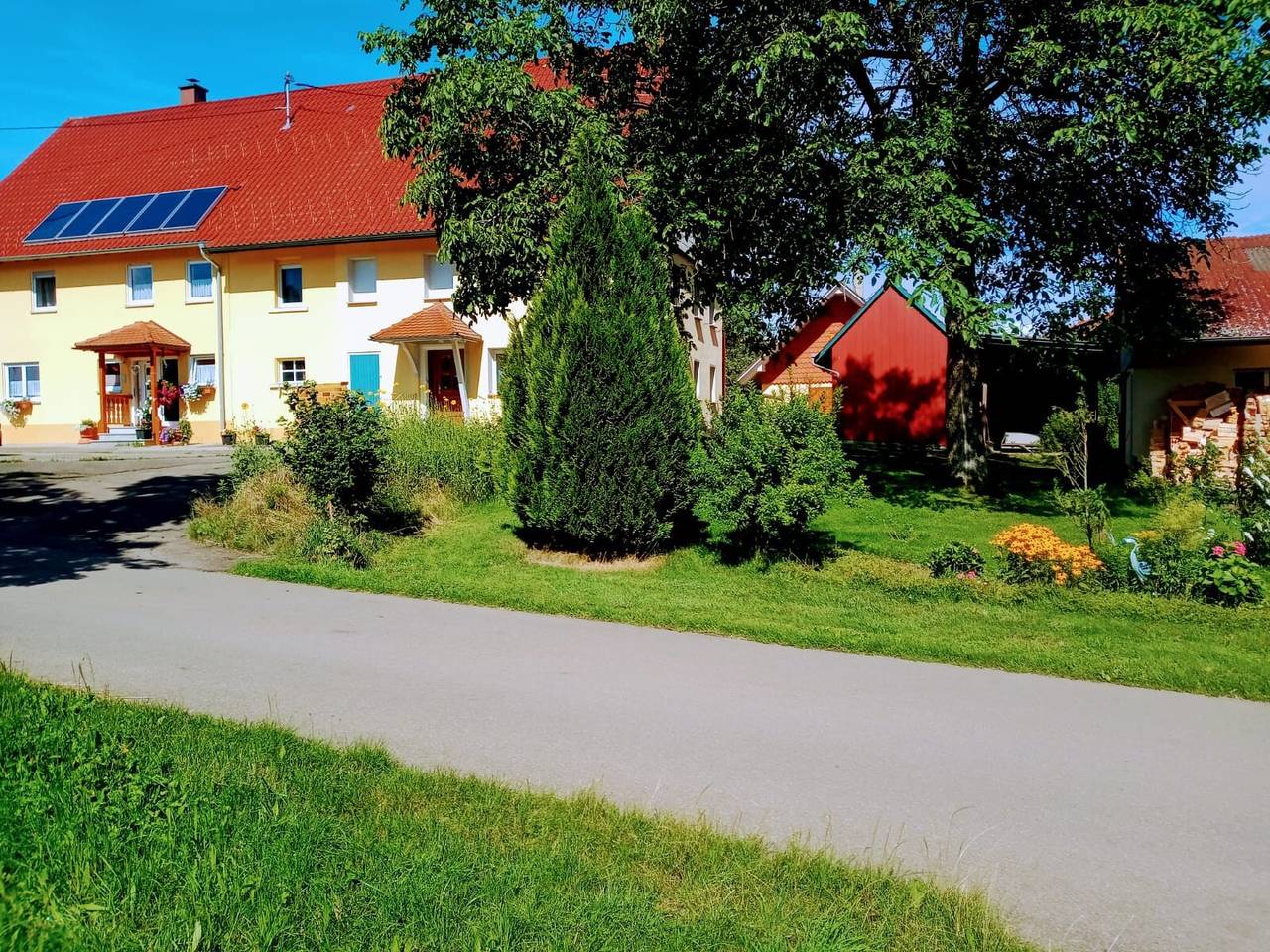 Ganze Wohnung, Ferienwohnung "Lidobo 01" mit Bergblick, Balkon und Wlan in Herdwangen-Schönach, Region Bodensee-Oberschwaben