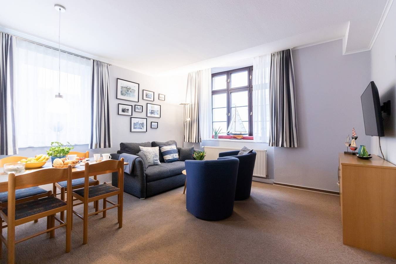 Ganze Ferienwohnung, Bütow mit Parkplatz in Wismar, Nordwestmecklenburg (Wismar und Umgebung)