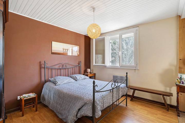Chambre d’hôte pour 3 personnes, avec jardin, adapté aux familles à Montpon-Ménestérol