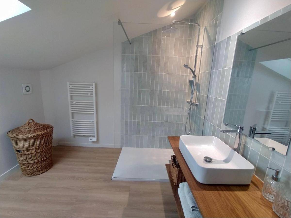 Chambre d'hotes et cabane du grand st-Marc proche Via Rhona in Sorgues, Vaucluse