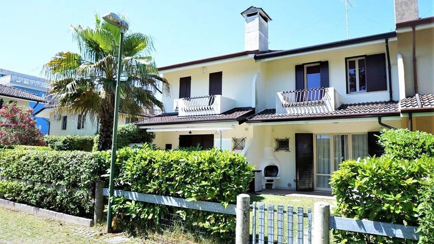 Ferienhaus für 7 Personen, mit Garten und Pool, mit Haustier in Caorle