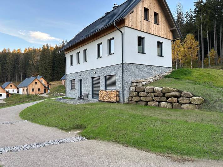 Ferienwohnung für 4 Personen, mit Terrasse und Garten sowie Ausblick in Nordböhmen