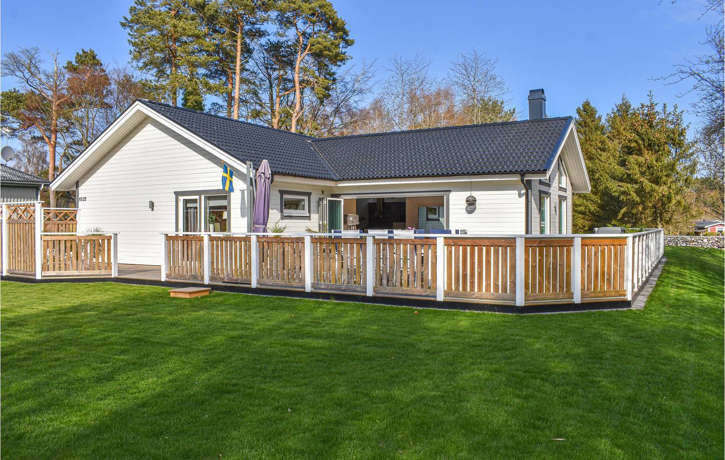 Ferienhaus für 8 Personen mit Terrasse in Sölvesborg und Umgebung