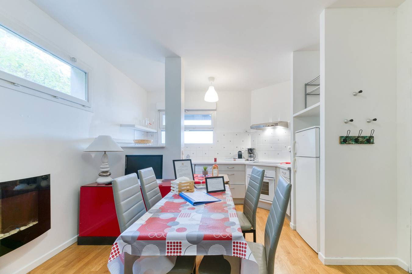 Ganze Wohnung, Traumurlaub – Für Verliebte, direkt an der Piste in Chamrousse, Nationalpark Écrins