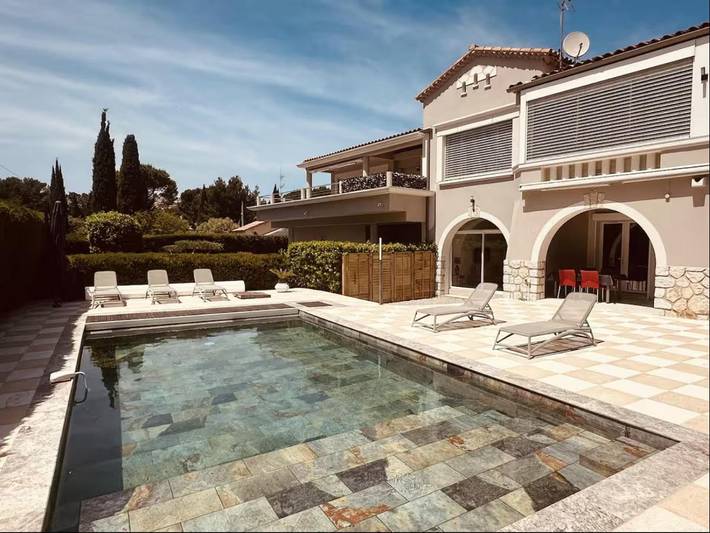 Villa pour 6 personnes, avec jacuzzi ainsi que piscine et jardin dans Calanques - 2