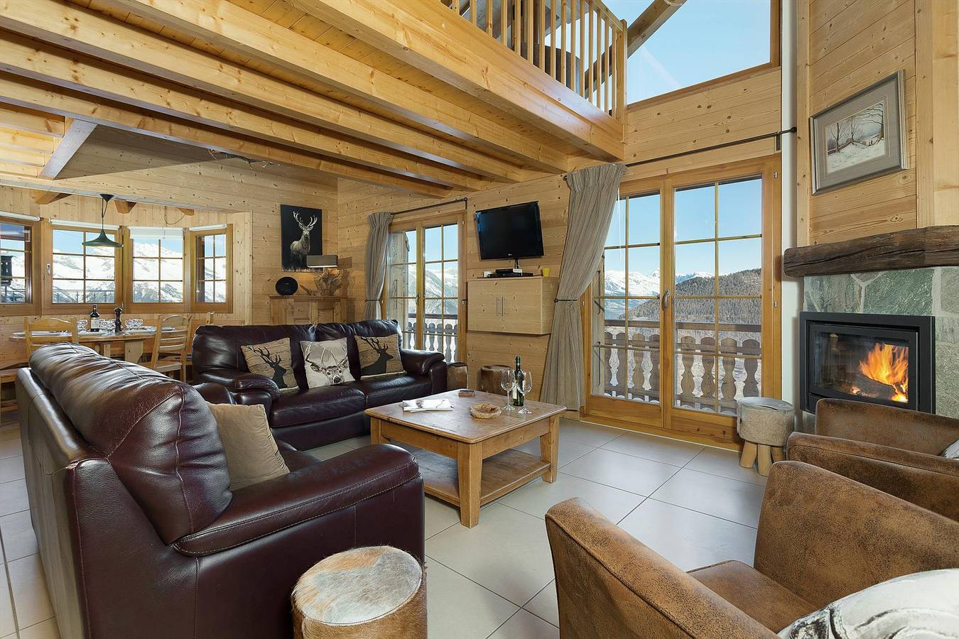 Chalet Chocolat - Jacuzzi Sauna Views Ski-In Ski-Out in La Tzoumaz, Riddes