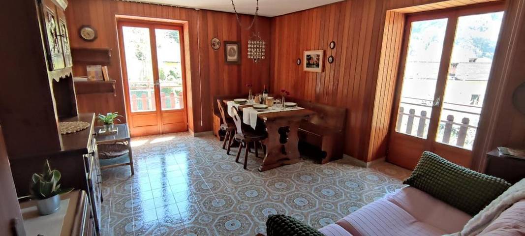 Gîte pour 2 personnes, avec vue et terrasse, animaux acceptés à Macra - 3