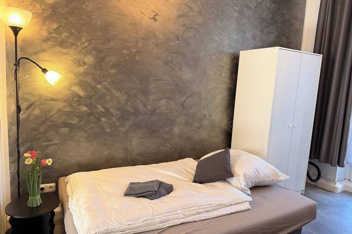 Ganze Wohnung, 3Br-Apartment Gelsenkirchen Zentral - mit kostenlosen Park Möglichkeiten. in Gelsenkirchen, Ruhrgebiet