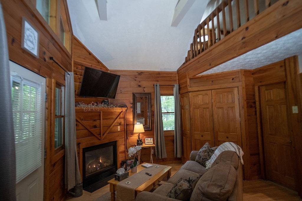 Uber Helen; Walk to town, Fireplace, Clean in Helen, Chattahoochee National Forest