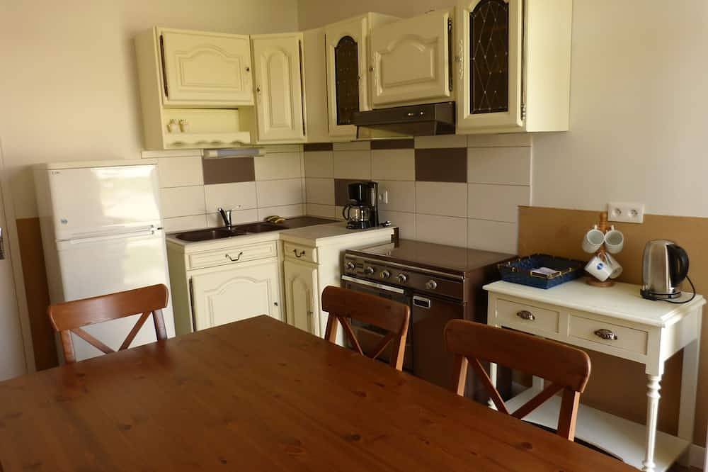 Chambre double accessible aux personnes handicapés in Saint-Thomas-de-Conac, Région de Jonzac