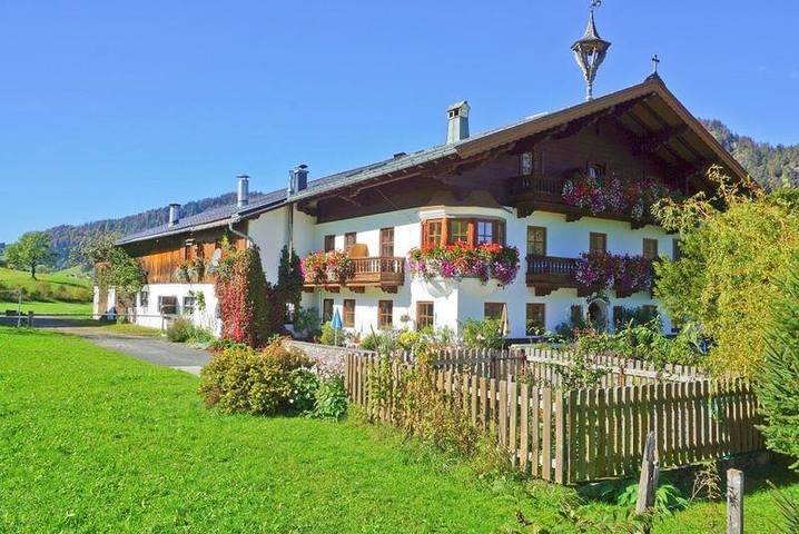 Ferienhaus für 4 Personen, mit Balkon und Garten sowie Seeblick und Ausblick am Kaiserwinkl - 3