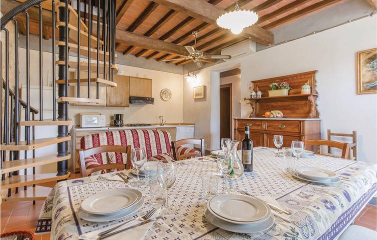 Poolside Retreat mit A/C und Parkplatz in Arezzo, Arezzo Provinz