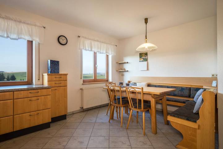 Ferienwohnung für 8 Personen, mit Balkon und Garten in Neukirch - 4