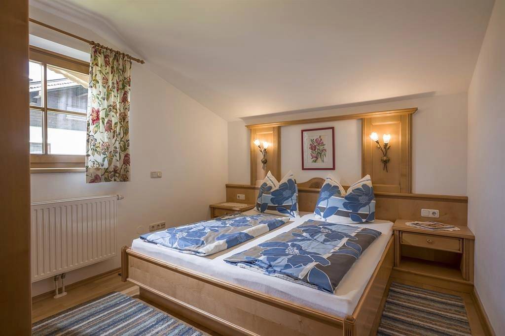 Geheel vakantieappartement, App/2 slaapkamers/douche, wc in Kössen, Kaisergebirge