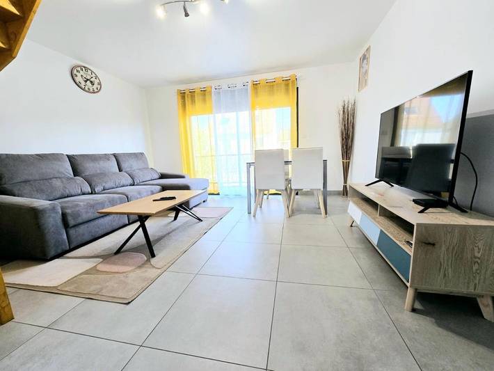 Gîte pour 4 personnes, avec Balcon et Terrasse ainsi que Jardin et Vue à Morangis