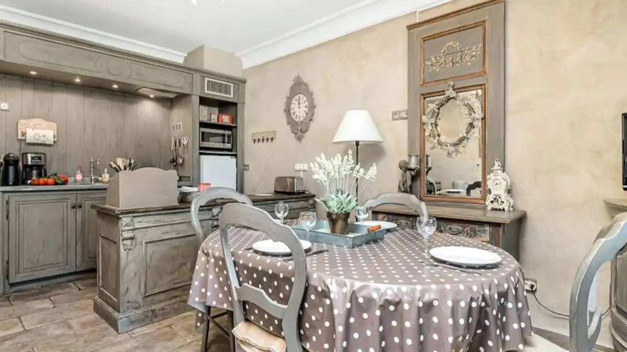 Appartement de vacances entier, Ferienwohnung für 4 Personen (53 m²) in Commune d'Oppède in Oppède, Parc naturel régional du Luberon