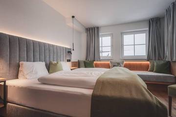 Ferienhaus für 4 Personen, mit Whirlpool und Balkon sowie Sauna und Garten im Salzburger Land