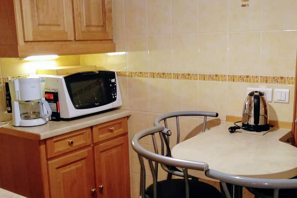Appartement entier, Joli appartement N° 2, endroit idéal Paris, Disneyland, Versailles in Alfortville, Val-de-Marne