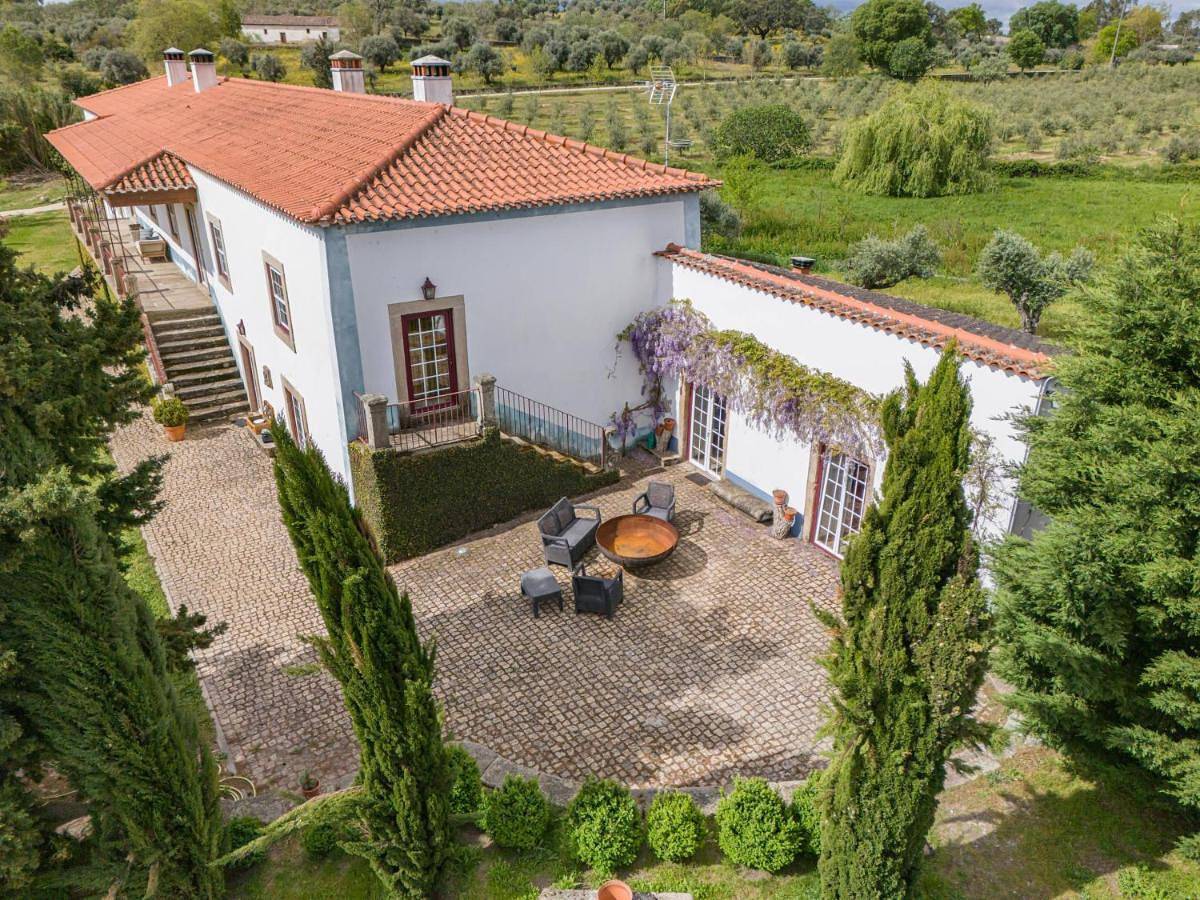 139 e 140 Casa dos Carvalhos in Castelo Branco, Aldeias do Xisto
