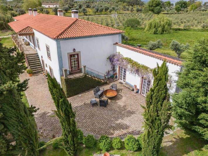 Location de vacances pour 4 personnes, avec terrasse ainsi que piscine et jardin à Castelo Branco - 3