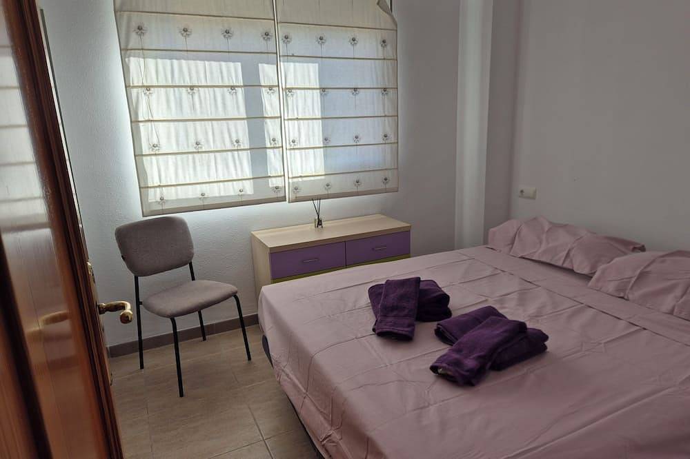Apartamento entero, Beautiful apartment Lilou in 1st line sea view, swimming pool and palm trees in Costa de Valencia