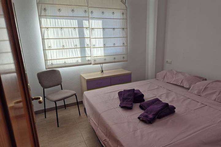 Appartement entier, Bel appartement Lilou en 1ere ligne vue mer, piscine et palmiers in Piles, Costa de Valencia