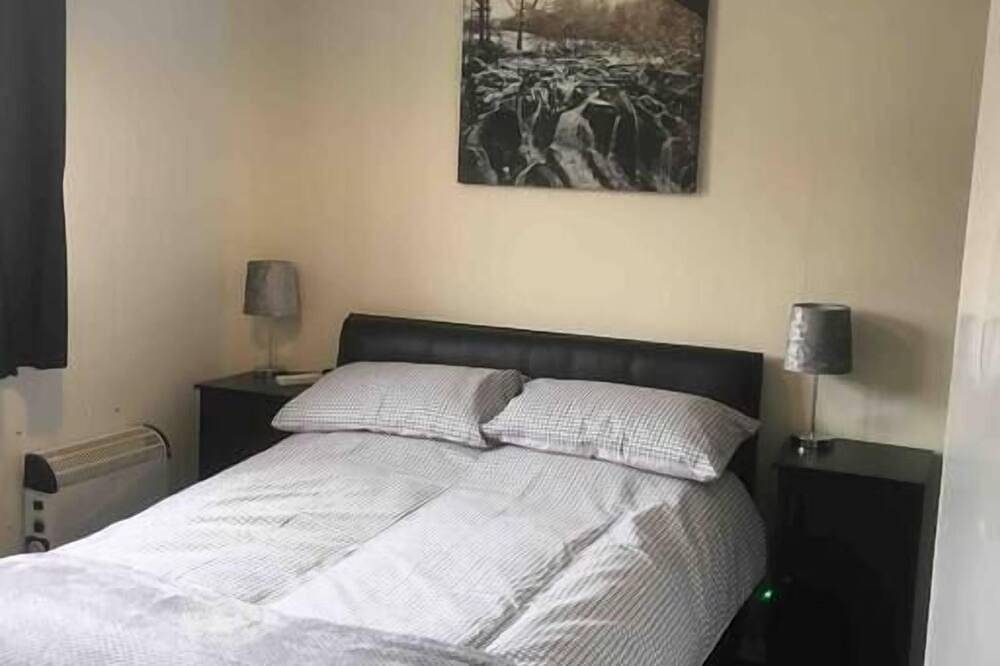 Entire apartment, Kettering Town Corporate - Avondale Mews in Kettering, Northamptonshire