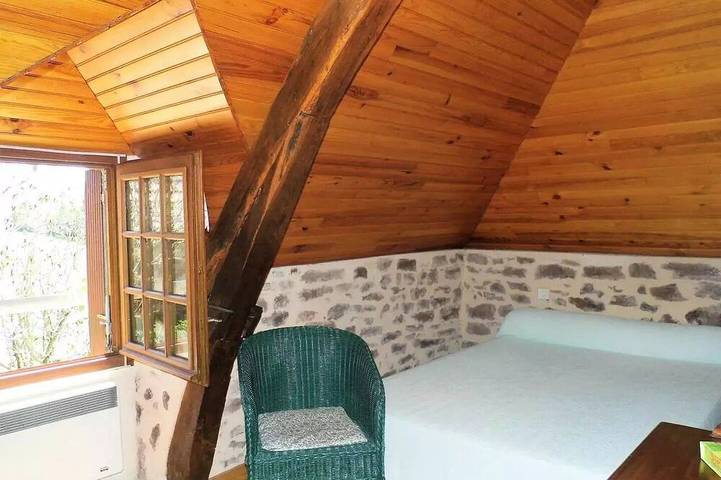 Location de vacances pour 4 personnes, avec Terrasse à Lanteuil - 4