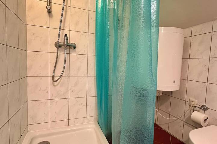 Ganze Wohnung, Gemütliches Dg Apartment mit Blick ins Grüne, Aircon und Highspeed Dsl in Waldsee, Rheinebene