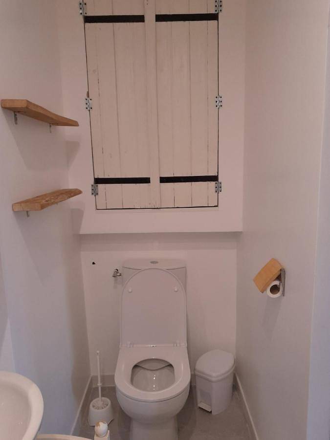 Appartement entier, One-Bedroom Apartment in Mauves-sur-Loire, Région de Nantes