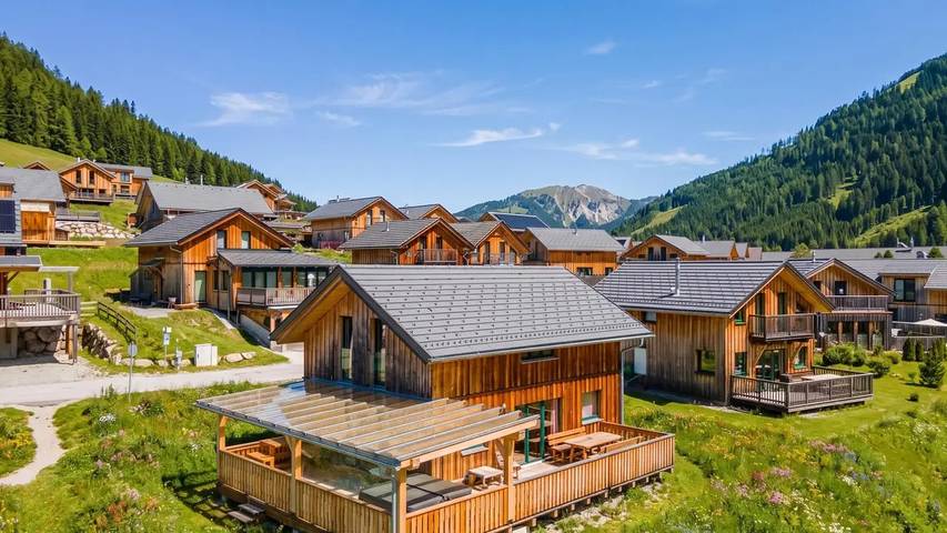 Ferienhaus für 9 Personen, mit Garten und Sauna