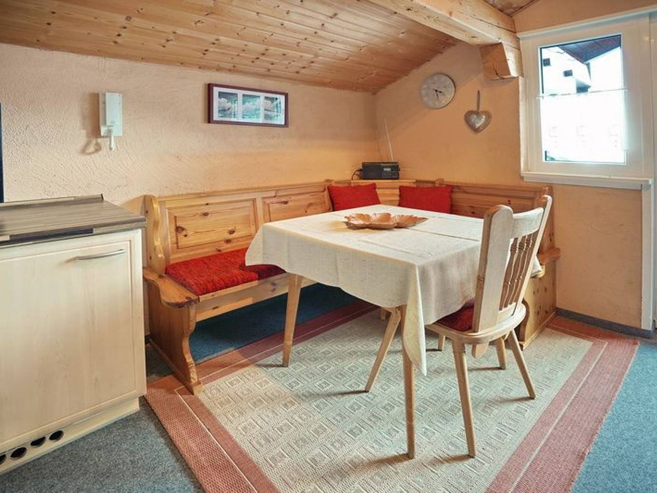 Ganze Ferienwohnung, Grünten Haus Bergfrieden - Ferienwohnung mit Bergblick, Parkplatz und Balkon in Bolsterlang, Bayerisch Schwaben