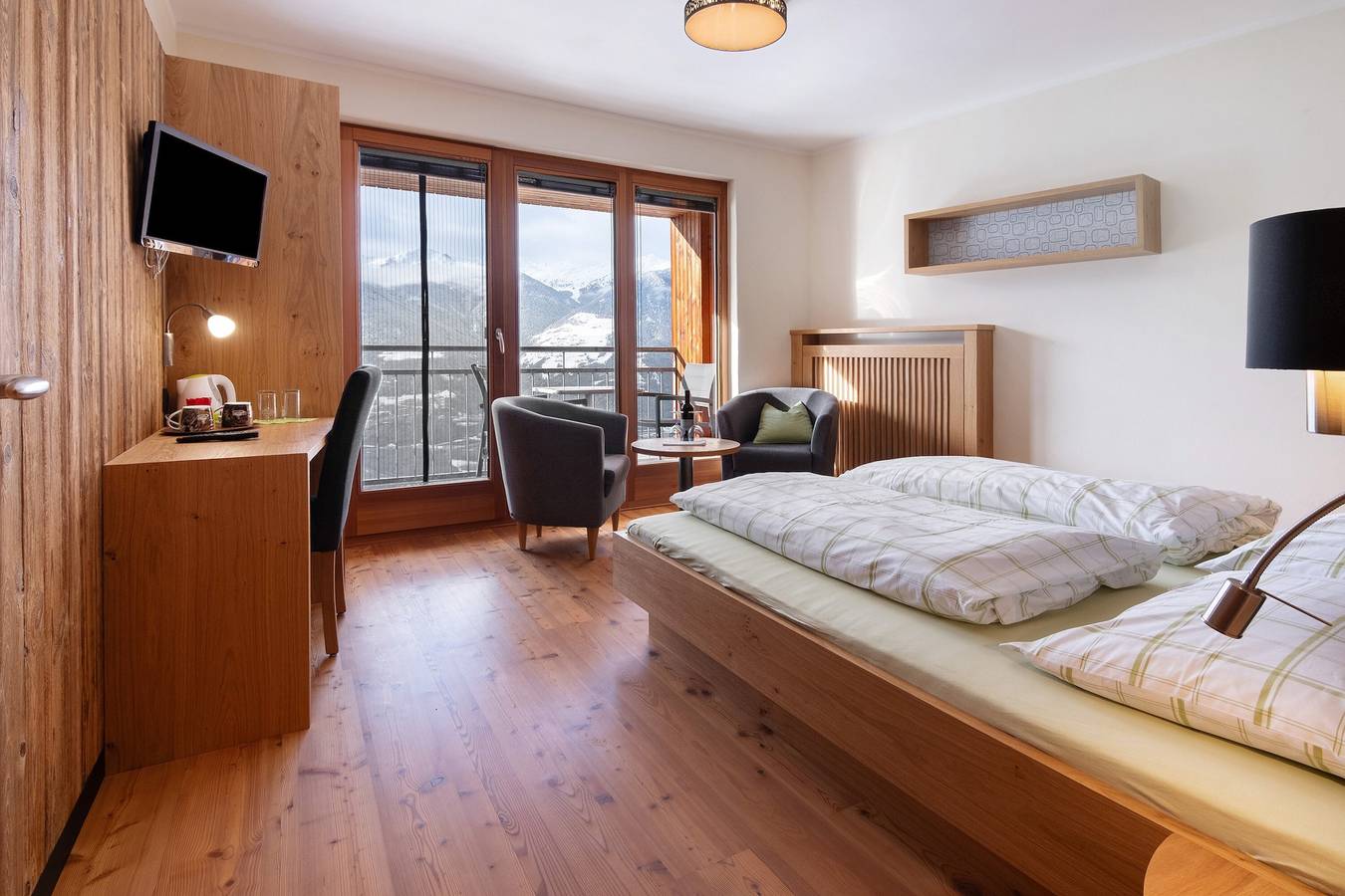 Room 'Ortlersuite Zi 4' with Mountain View, Shared Garden and Balcony in Schluderns, Saldurkamm