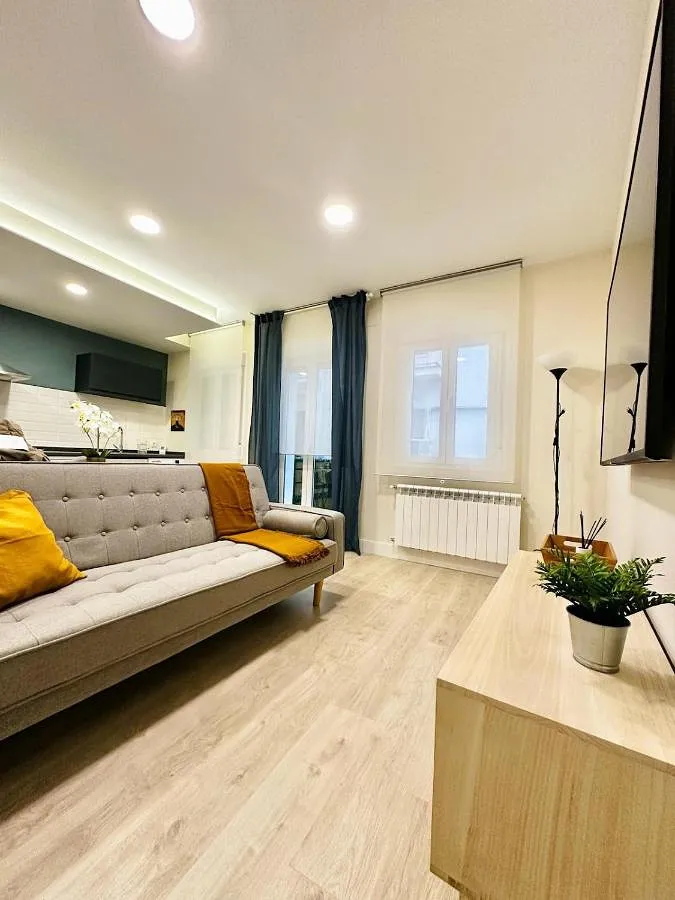 Apartamento de vacaciones para 5 personas, con vistas y balcón - 1