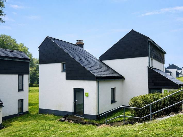 Vakantiehuis voor 4 personen, with zwembad and sauna as well as tuin, kindvriendelijk in Nahe (Palts)