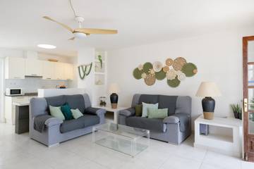 Apartment for 5 People in Playa Blanca, Yaiza, Photo 4