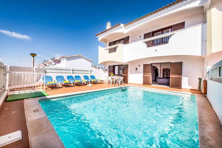 Villa para 6 pessoas, com Varanda e Terraço em Galé