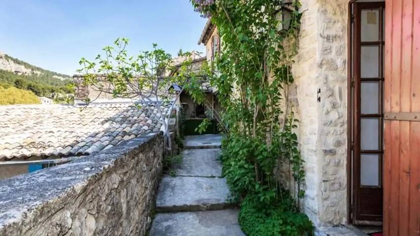Gîte pour 7 personnes, avec Terrasse à Fontaine-de-Vaucluse - 2