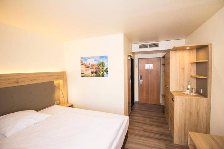 Hotel für 10 Personen, mit Garten und Terrasse sowie Sauna, mit Haustier in Nürnberg - 3