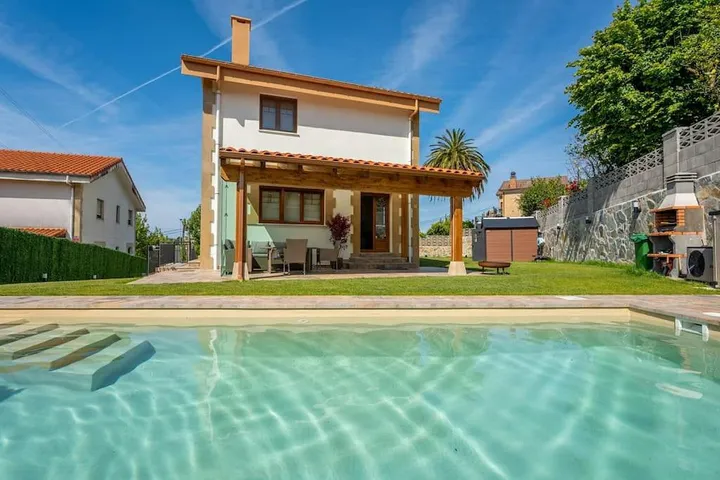 Apartamento de vacaciones para 8 personas, con jardín y piscina - 1
