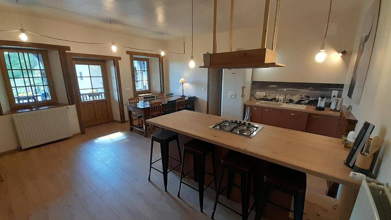 Two-Bedroom House in Mercury, Région d'Albertville
