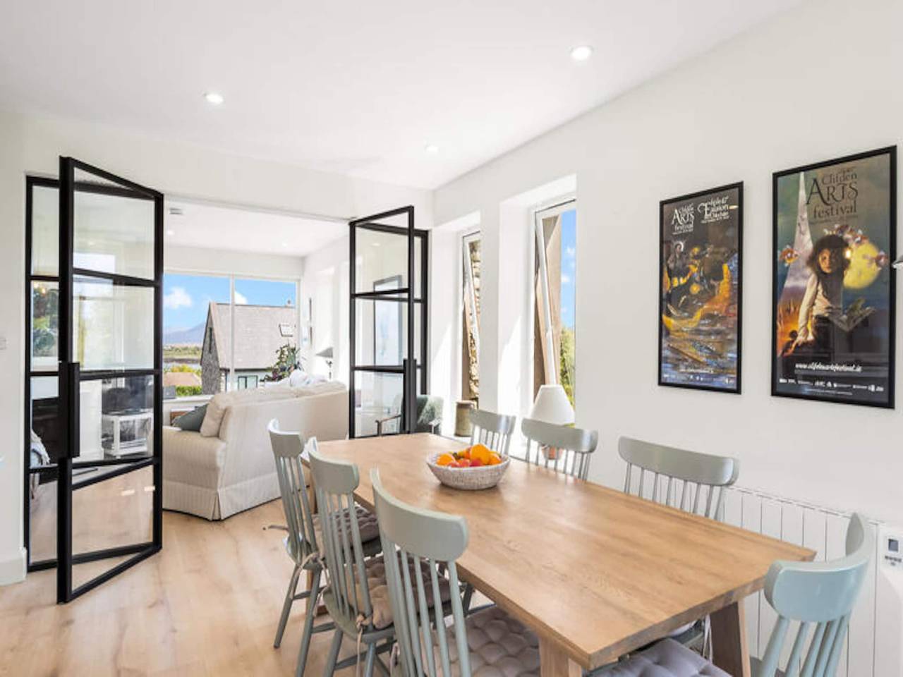 Entire apartment, House in Roundstone with Lovely Garden in Roundstone, Connemara