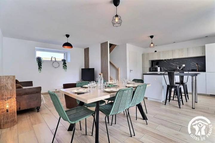 Gîte pour 6 personnes, avec jardin à Paimpont