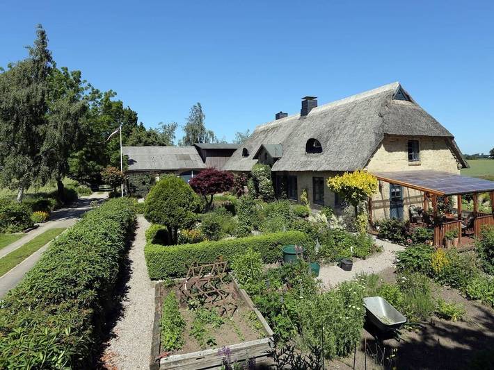 Ferienhaus für 2 Personen, mit Terrasse und Garten in Groß Wittensee