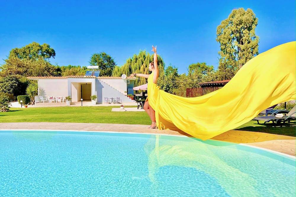 Villa Dafni with private pool in Roda, Korfu