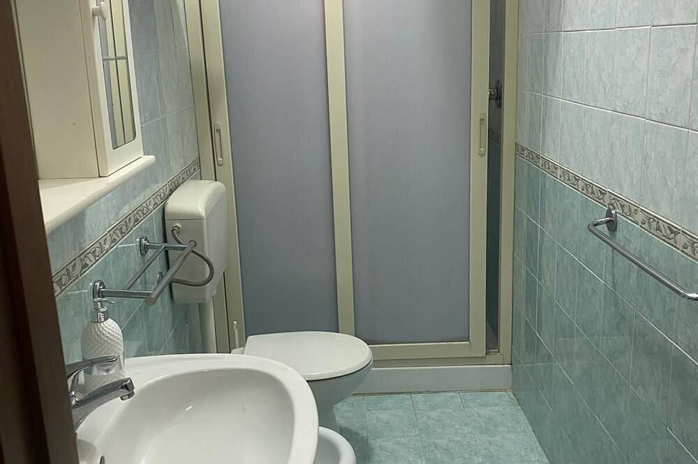 Apartamento entero, Casa De Vacaciones 60m² - 800 metros del mar in Capaci, Provincia de Palermo