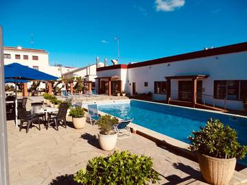 Gîte pour 2 personnes, avec jardin et terrasse ainsi que piscine et vue à Calafell