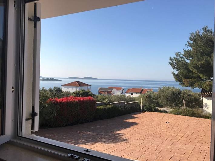 Ferienwohnung für 6 Personen, mit Pool und Terrasse, mit Haustier