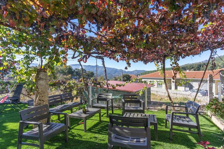 Maison de vacances 'Casa Maria Da Eira' avec vue sur la montagne, Wi-Fi et climatisation in São Jorge e Ermelo, Distrito de Viana do Castelo