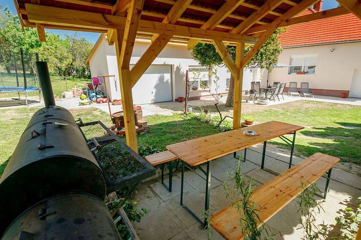 Ferienhaus für 3 Personen, mit Garten in Fonjod